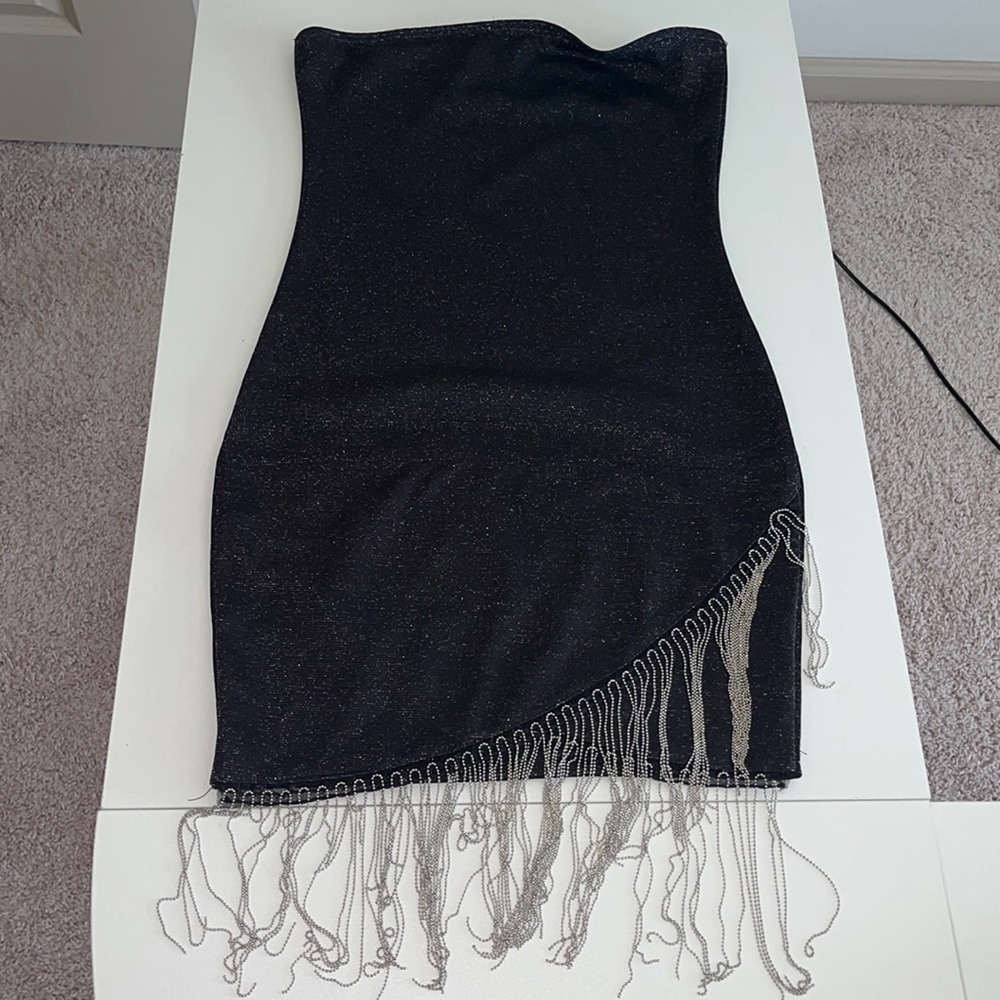 Glittery stretchy tube dress with metal fringe 🖤🖤🖤💎 unique and never worn